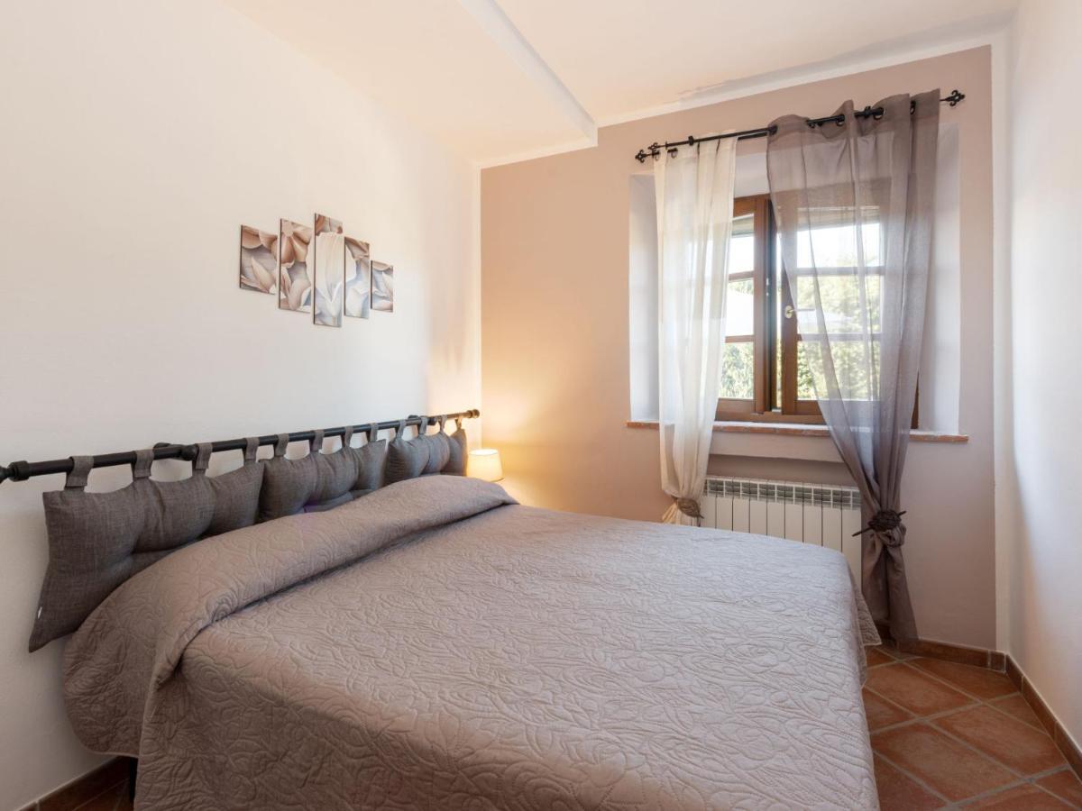 Apartment Benedetta By Interhome Кастильоне-делла-Пеская Экстерьер фото
